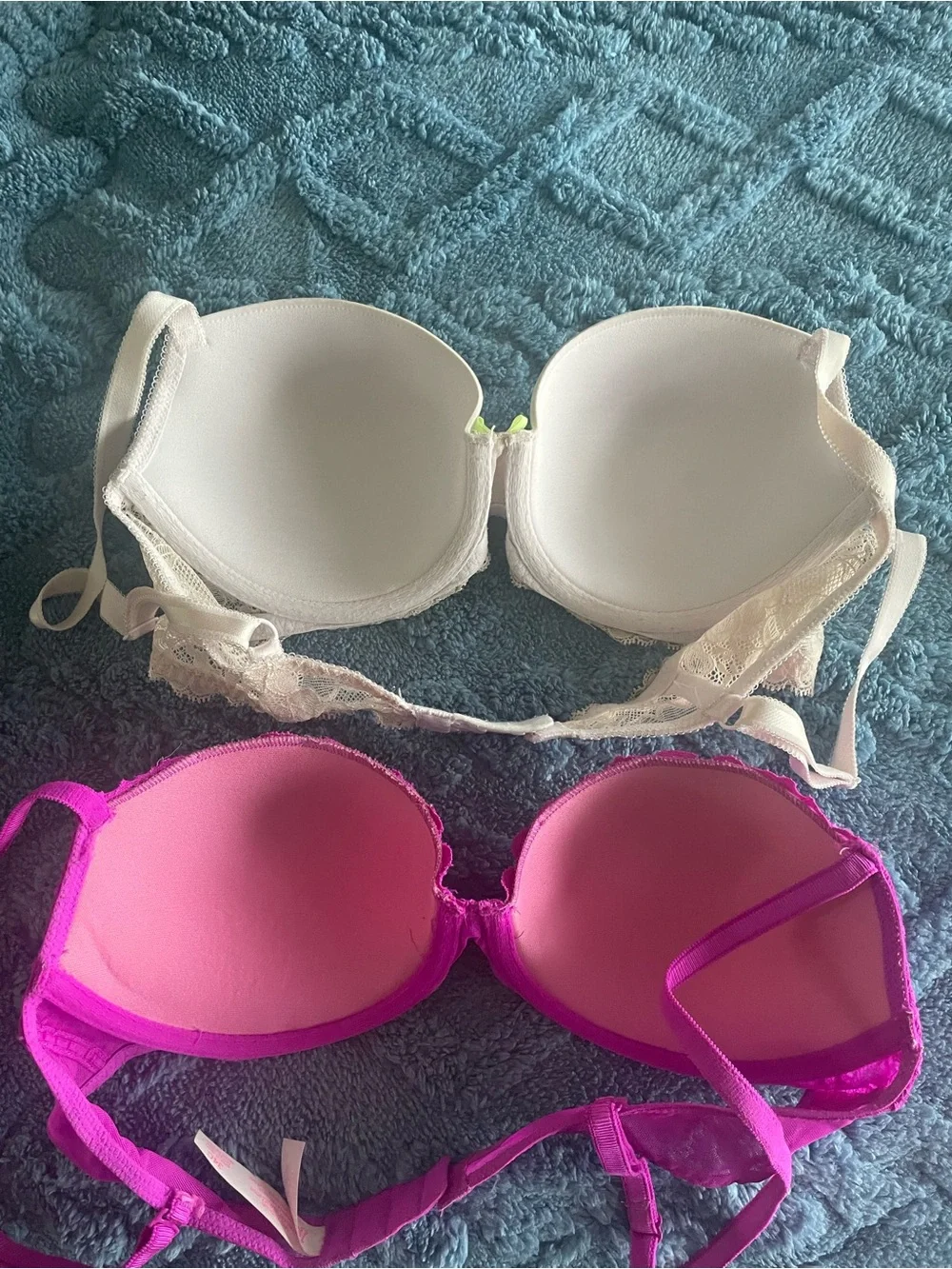 Victoria's Secret Lace Push-Up Bras in Cream and Fuchsia - Picture 3 of 3